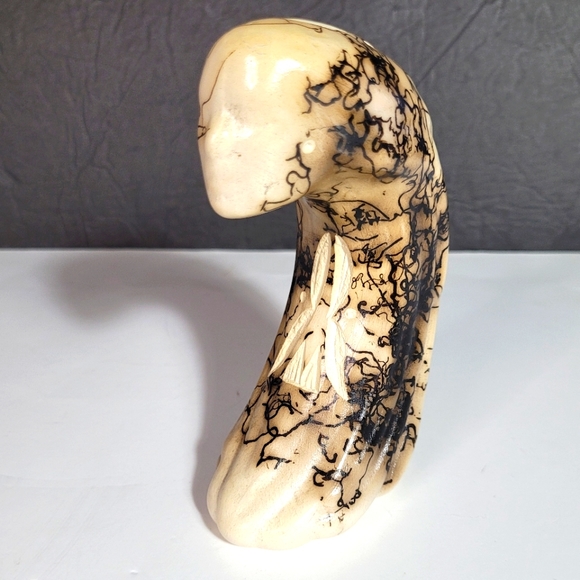 T. Vail Other - Vintage RARE Native American Horsehair Pottery Woman of the Wind Signed T. Vail